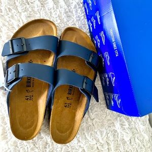 New with tags and box - Size 41 blue Arizona Birkenstock